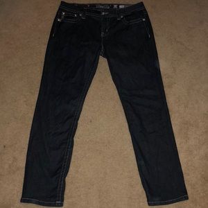 Miss Me Mid-Rise Easy Skinny